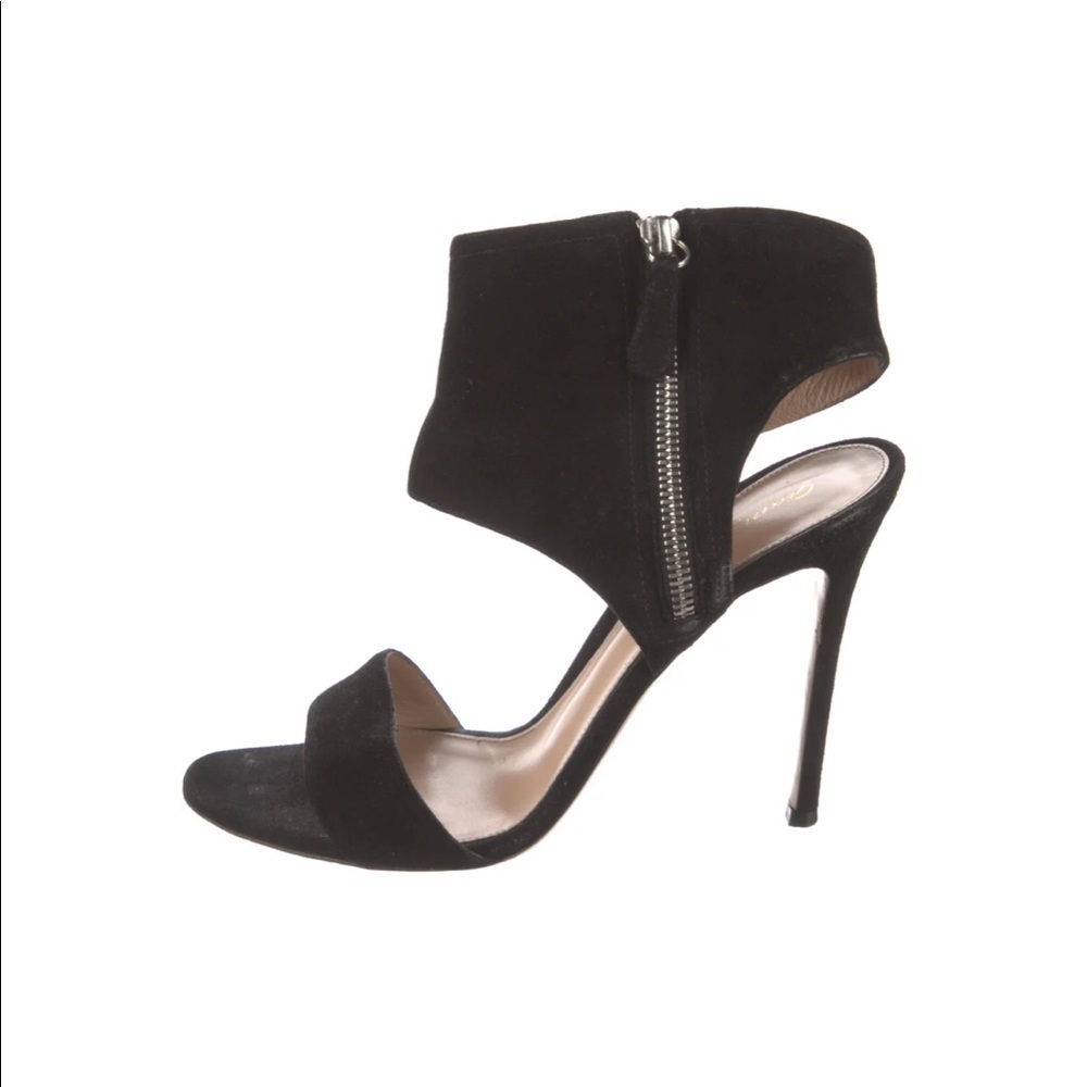 GIANVITO ROSSI Suede Slingback Sandals